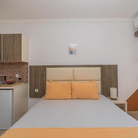 Apartments Dobra Voda Room photo