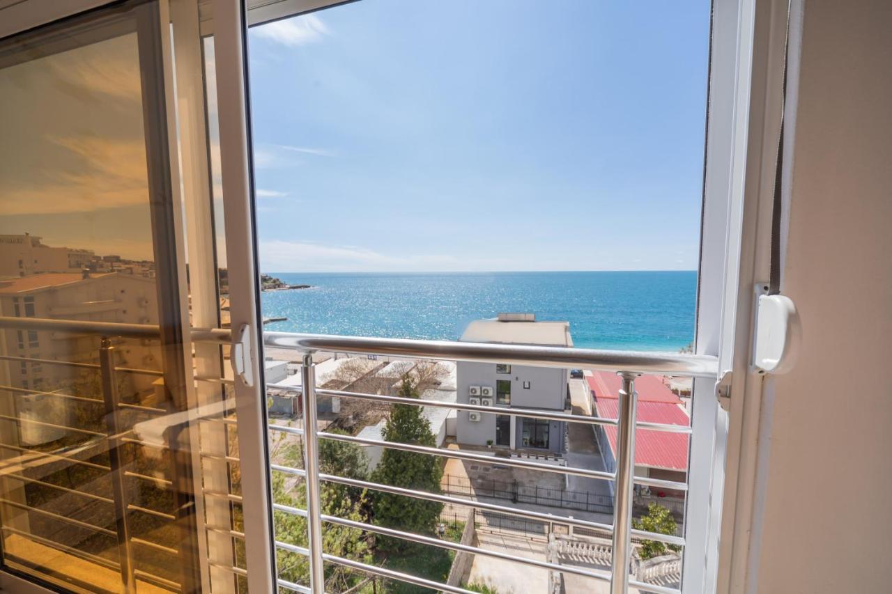 Apartments Dobra Voda Exterior photo