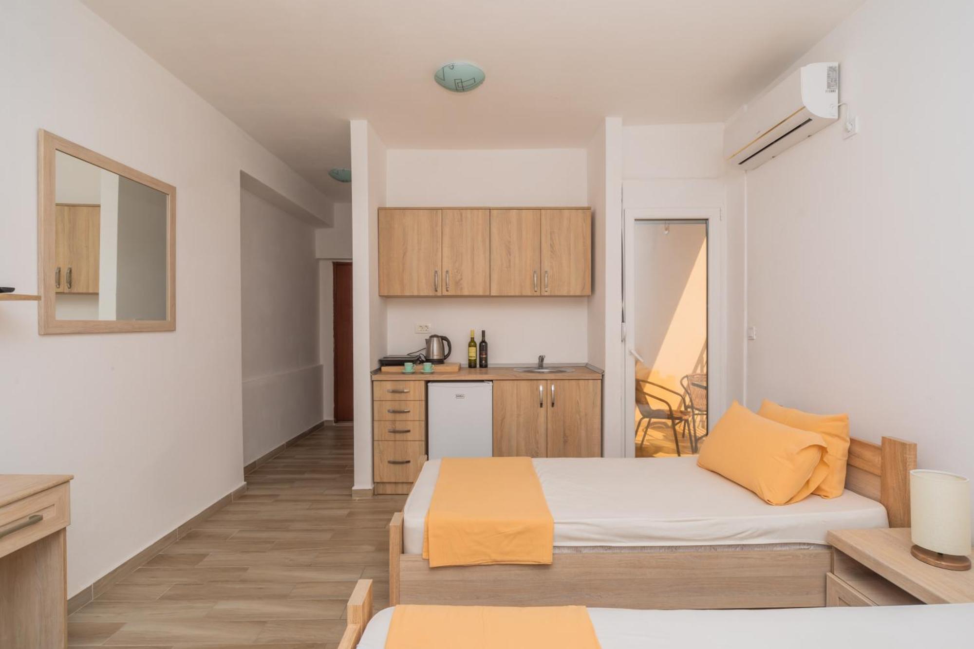 Apartments Dobra Voda Room photo